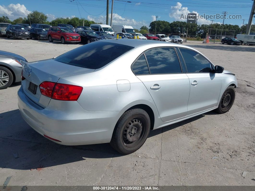 2013 Volkswagen Jetta 2.0l S Silver vin: 3VW2K7AJ0DM355057