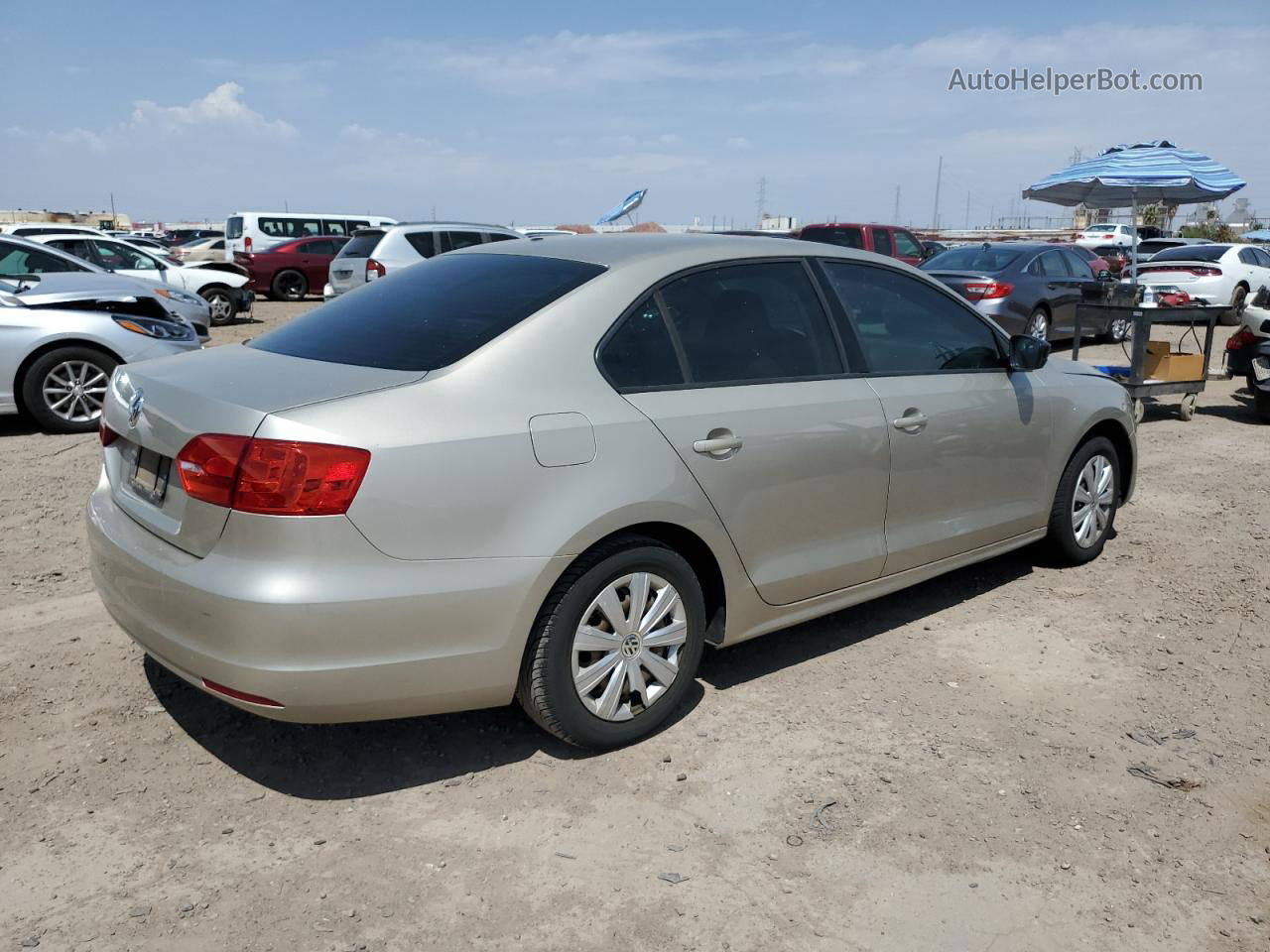 2014 Volkswagen Jetta Base Gold vin: 3VW2K7AJ0EM265344