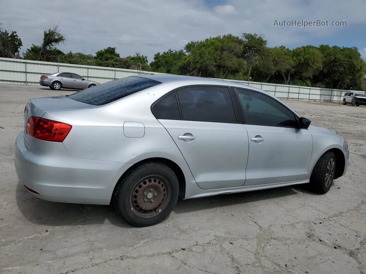 2011 Volkswagen Jetta Base Серебряный vin: 3VW2K7AJ1BM069070