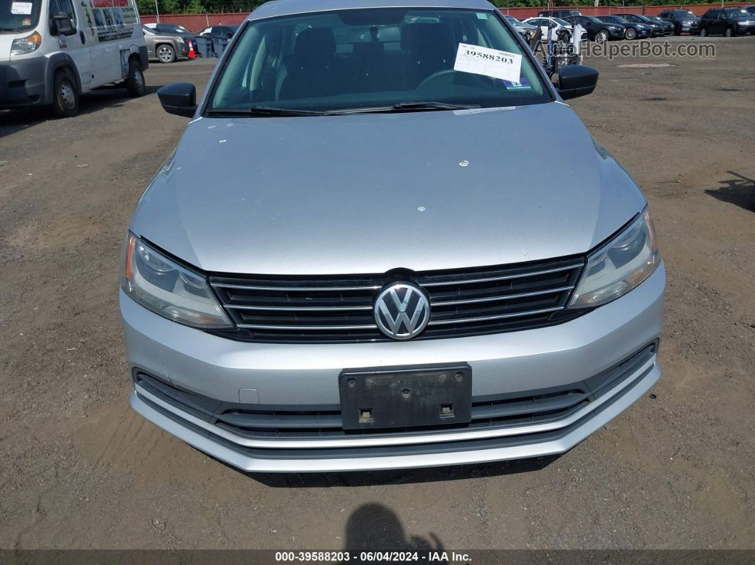 2015 Volkswagen Jetta 2.0l S Silver vin: 3VW2K7AJ1FM418069