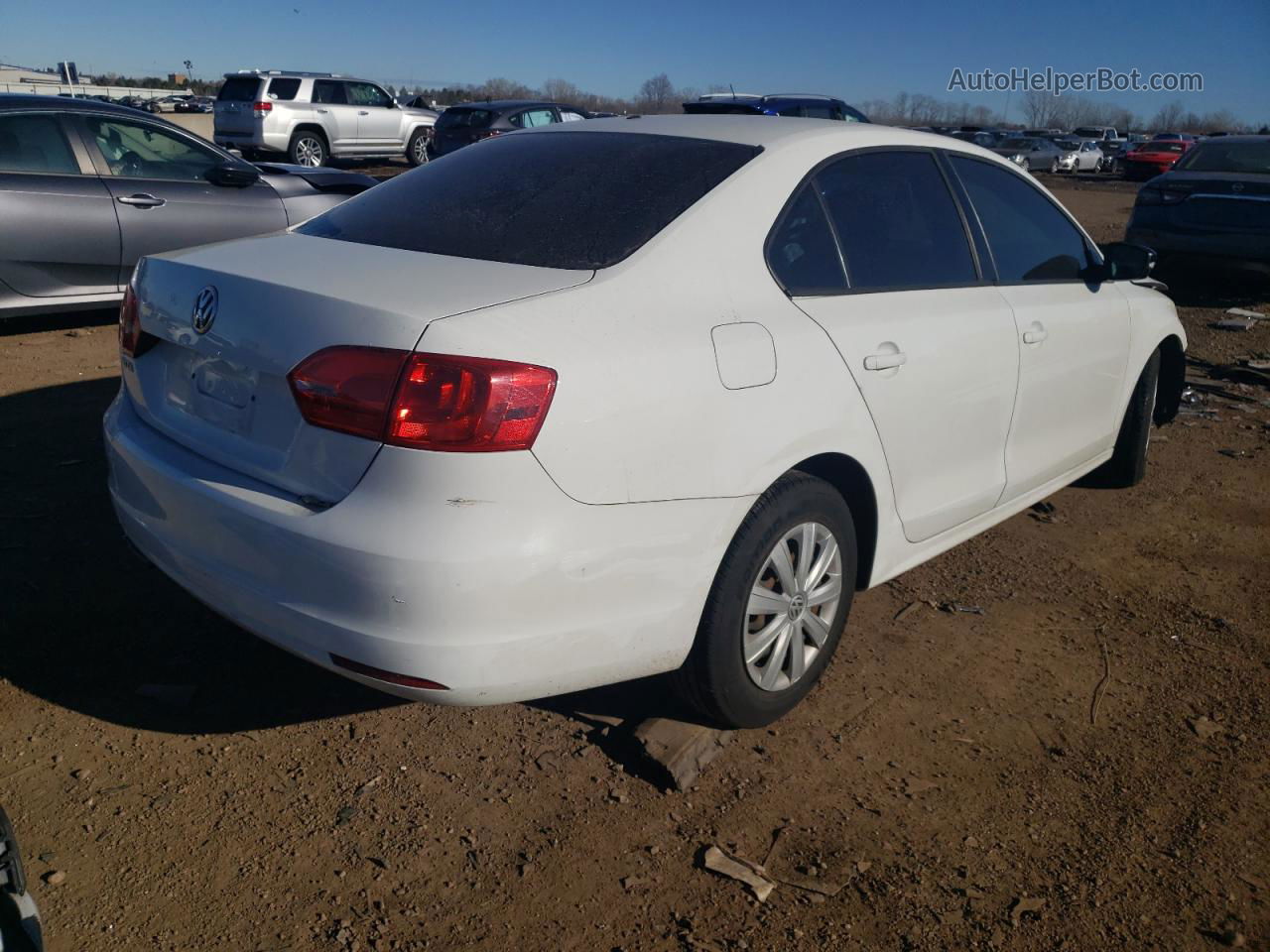 2014 Volkswagen Jetta Base White vin: 3VW2K7AJ2EM318822