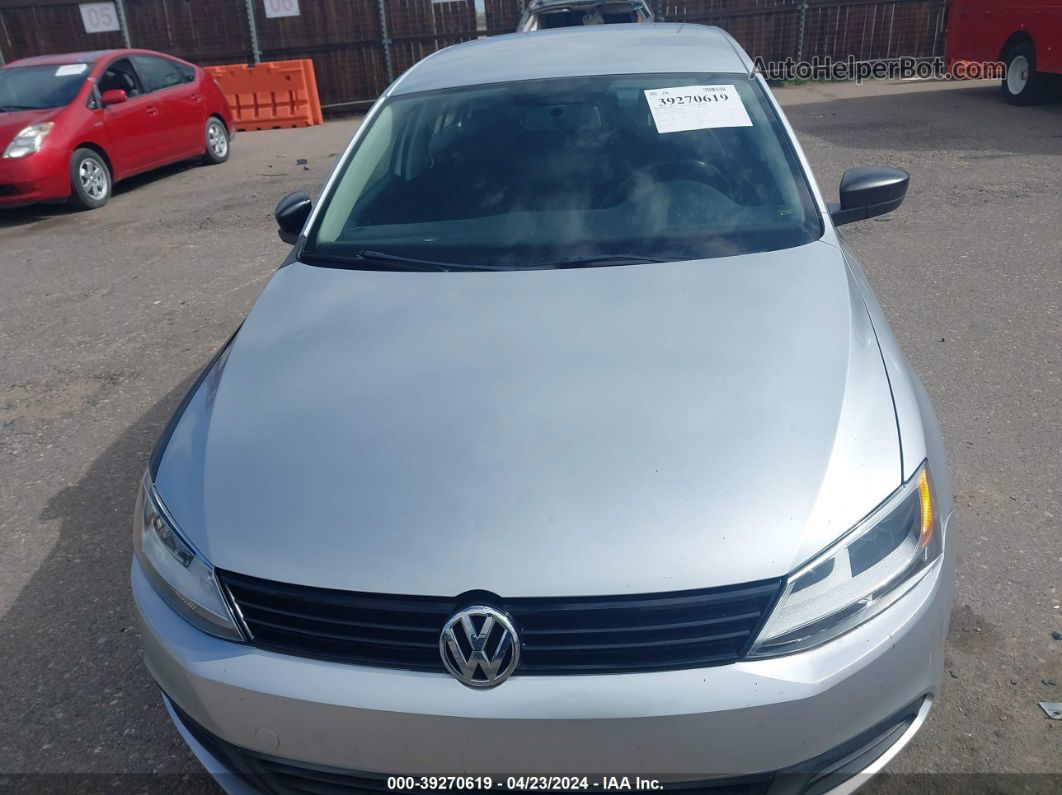 2013 Volkswagen Jetta 2.0l S Silver vin: 3VW2K7AJ6DM217622