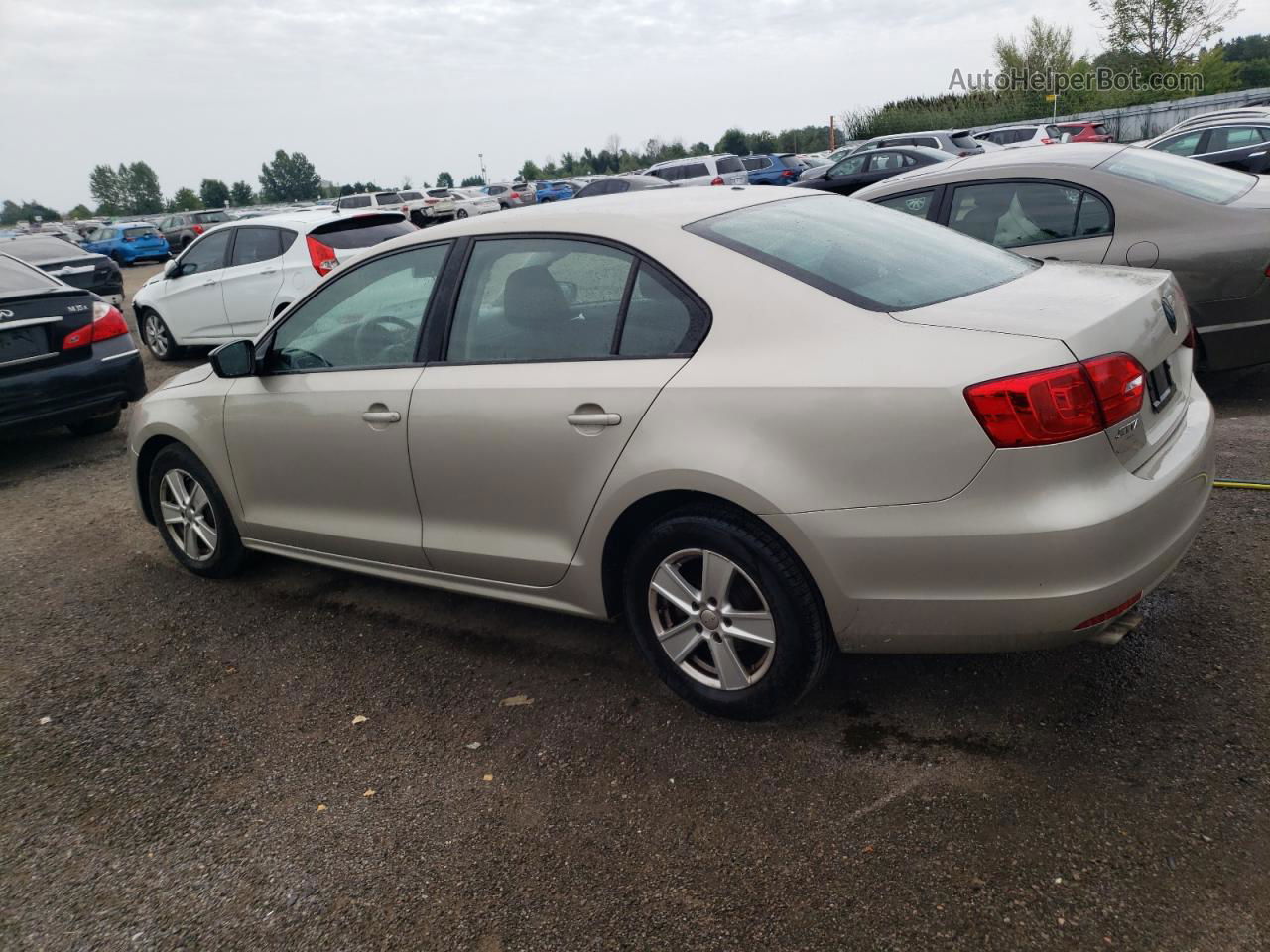 2013 Volkswagen Jetta Base Beige vin: 3VW2K7AJ6DM266691