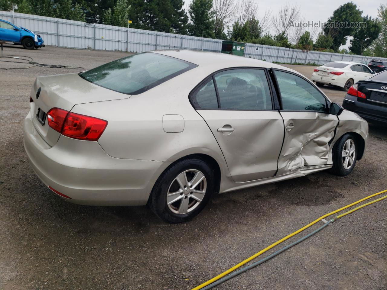 2013 Volkswagen Jetta Base Beige vin: 3VW2K7AJ6DM266691