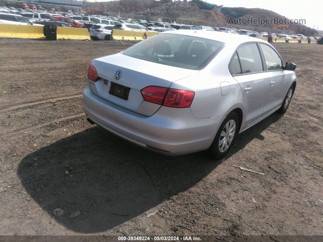 2014 Volkswagen Jetta 2.0l S Серебряный vin: 3VW2K7AJ6EM229173