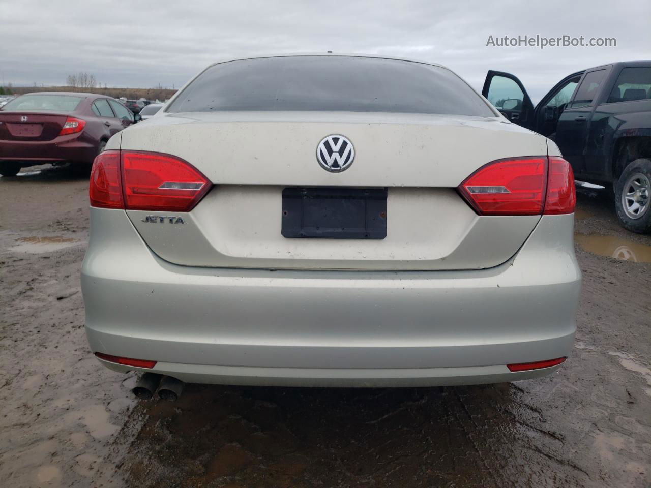 2011 Volkswagen Jetta Base Silver vin: 3VW2K7AJ9BM346306