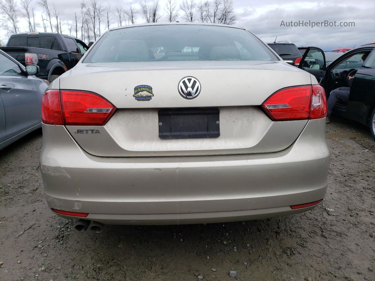 2013 Volkswagen Jetta Base Tan vin: 3VW2K7AJXDM257928