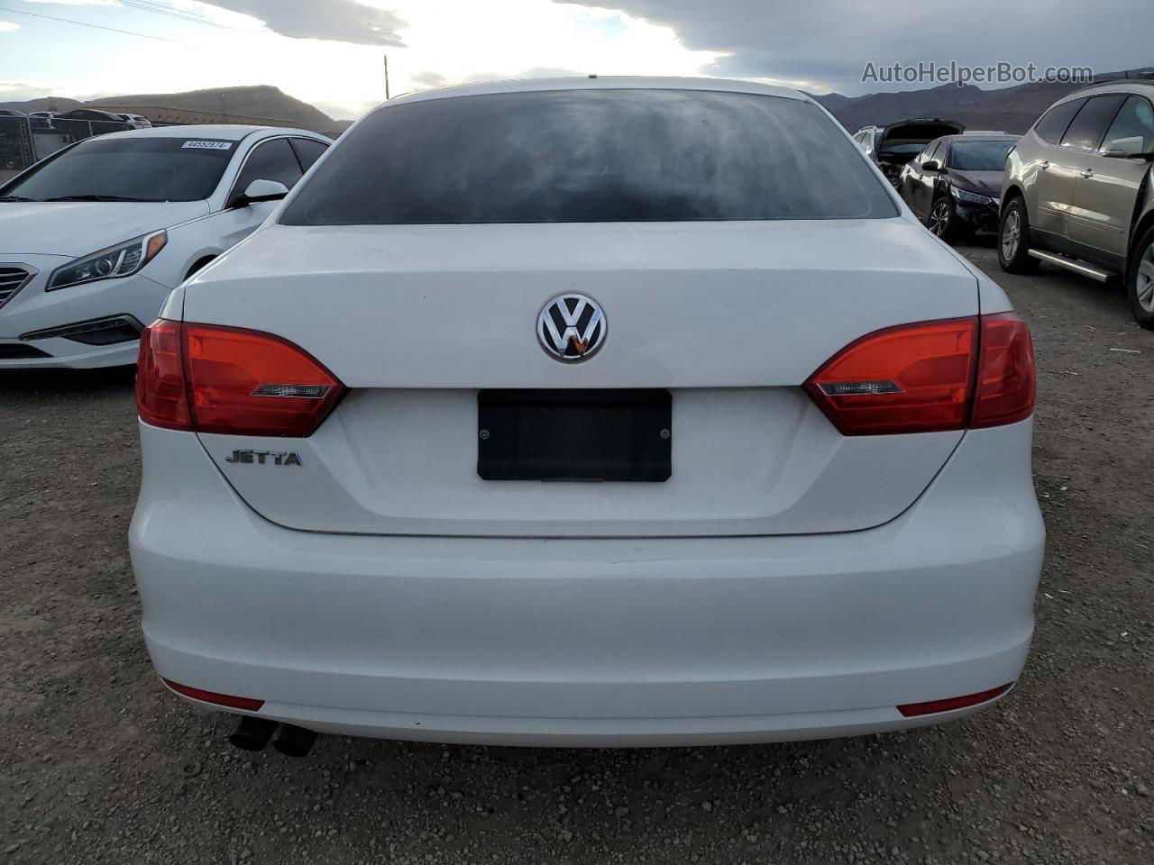 2013 Volkswagen Jetta Base White vin: 3VW2K7AJXDM414227