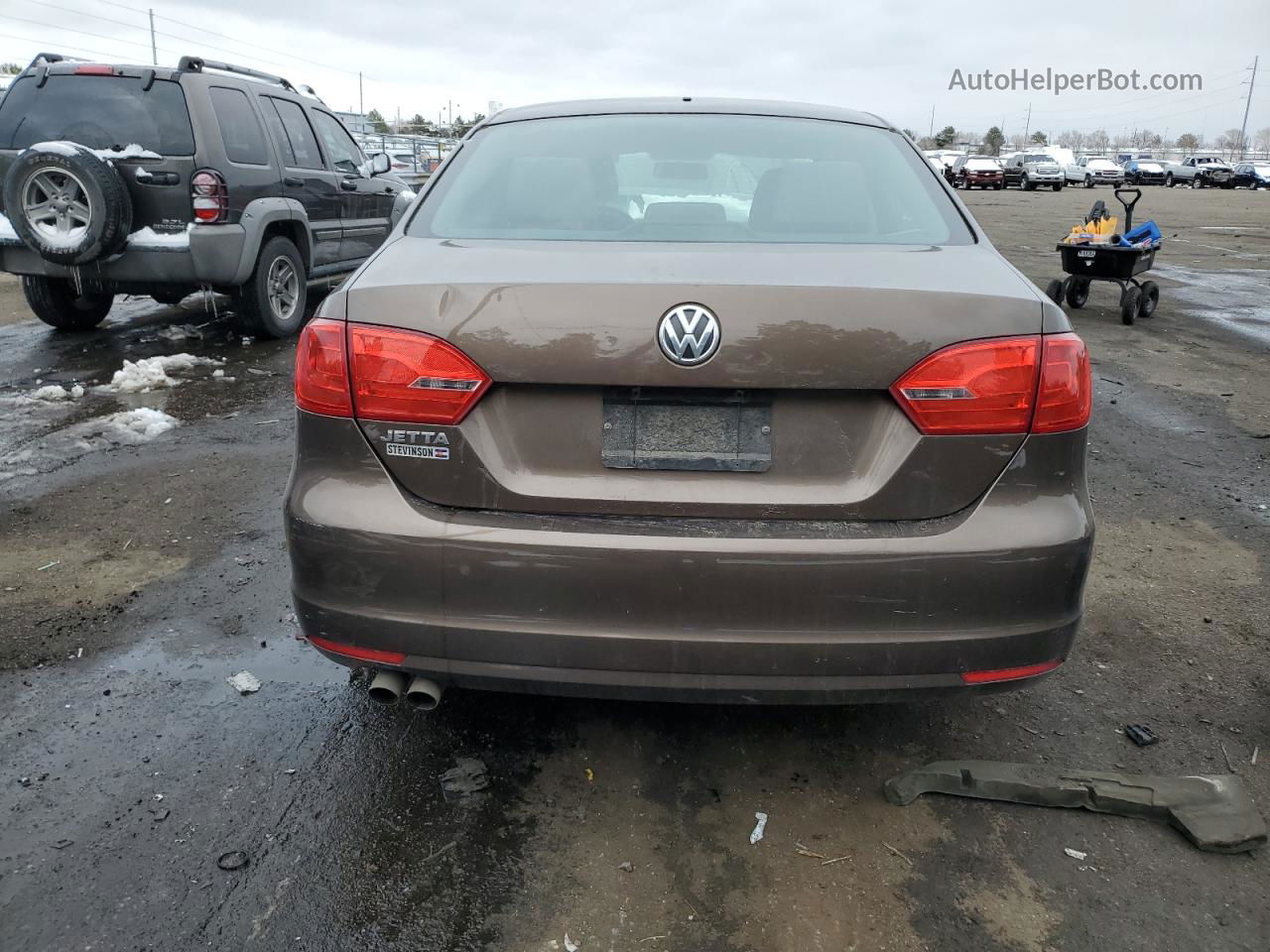 2014 Volkswagen Jetta Base Brown vin: 3VW2K7AJXEM237647