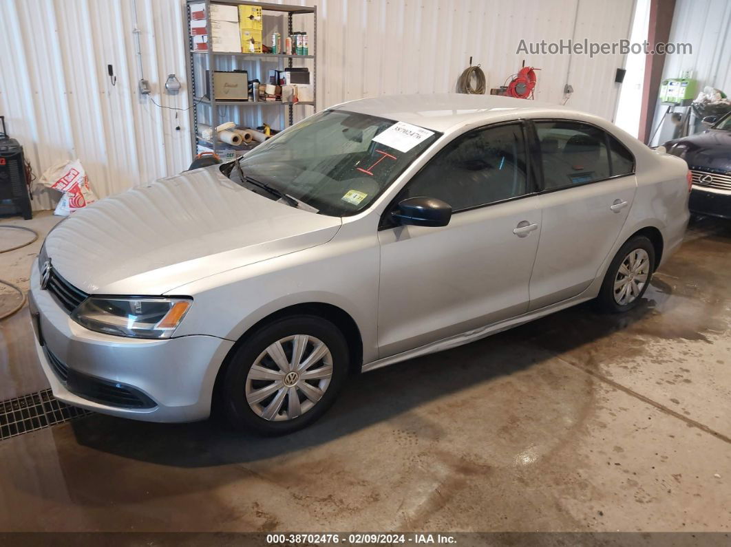 2014 Volkswagen Jetta 2.0l S Silver vin: 3VW2K7AJXEM392201