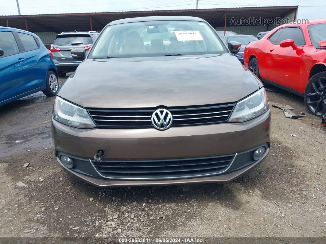 2011 Volkswagen Jetta 2.0l Tdi Brown vin: 3VW3L7AJ8BM131971