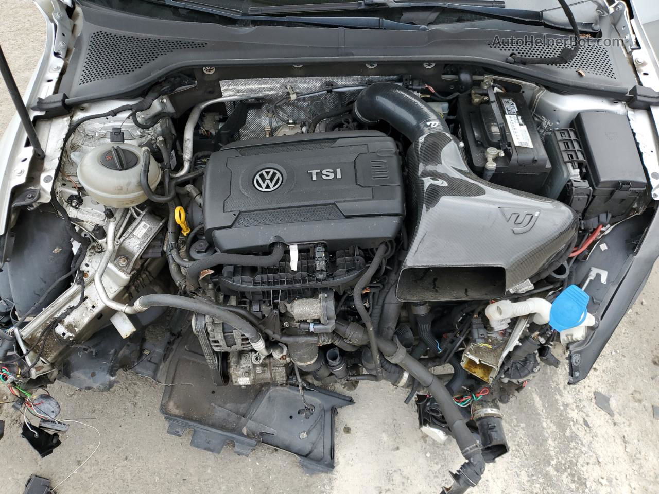 2015 Volkswagen Gti  Серебряный vin: 3VW4T7AU2FM012480