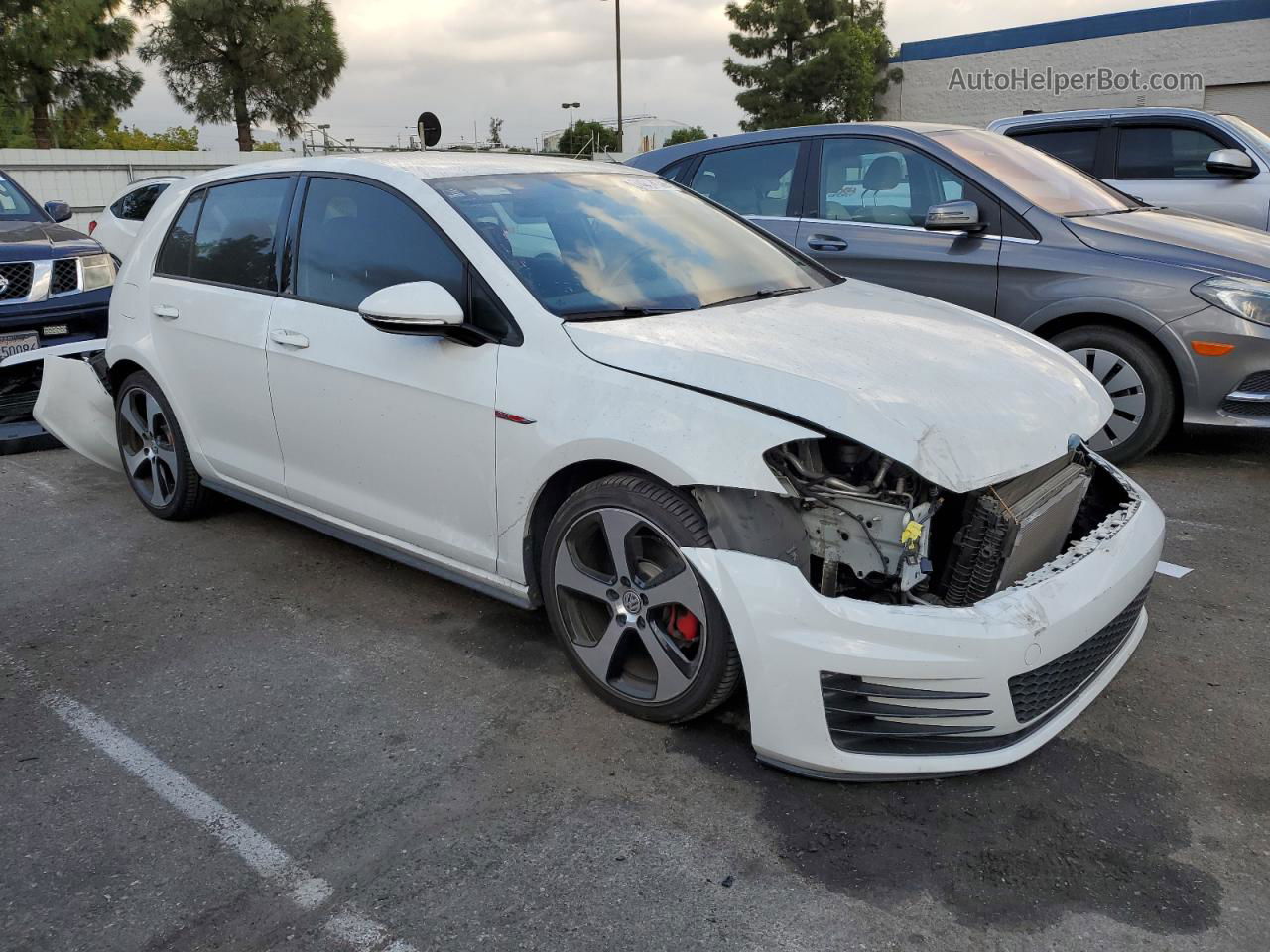 2017 Volkswagen Gti S White vin: 3VW4T7AU5HM047310