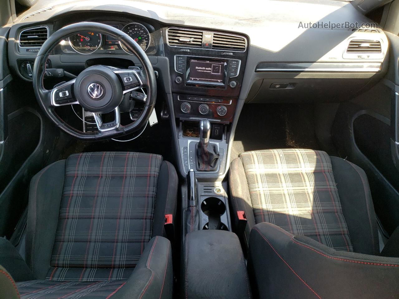 2015 Volkswagen Gti  Черный vin: 3VW4T7AU8FM093176