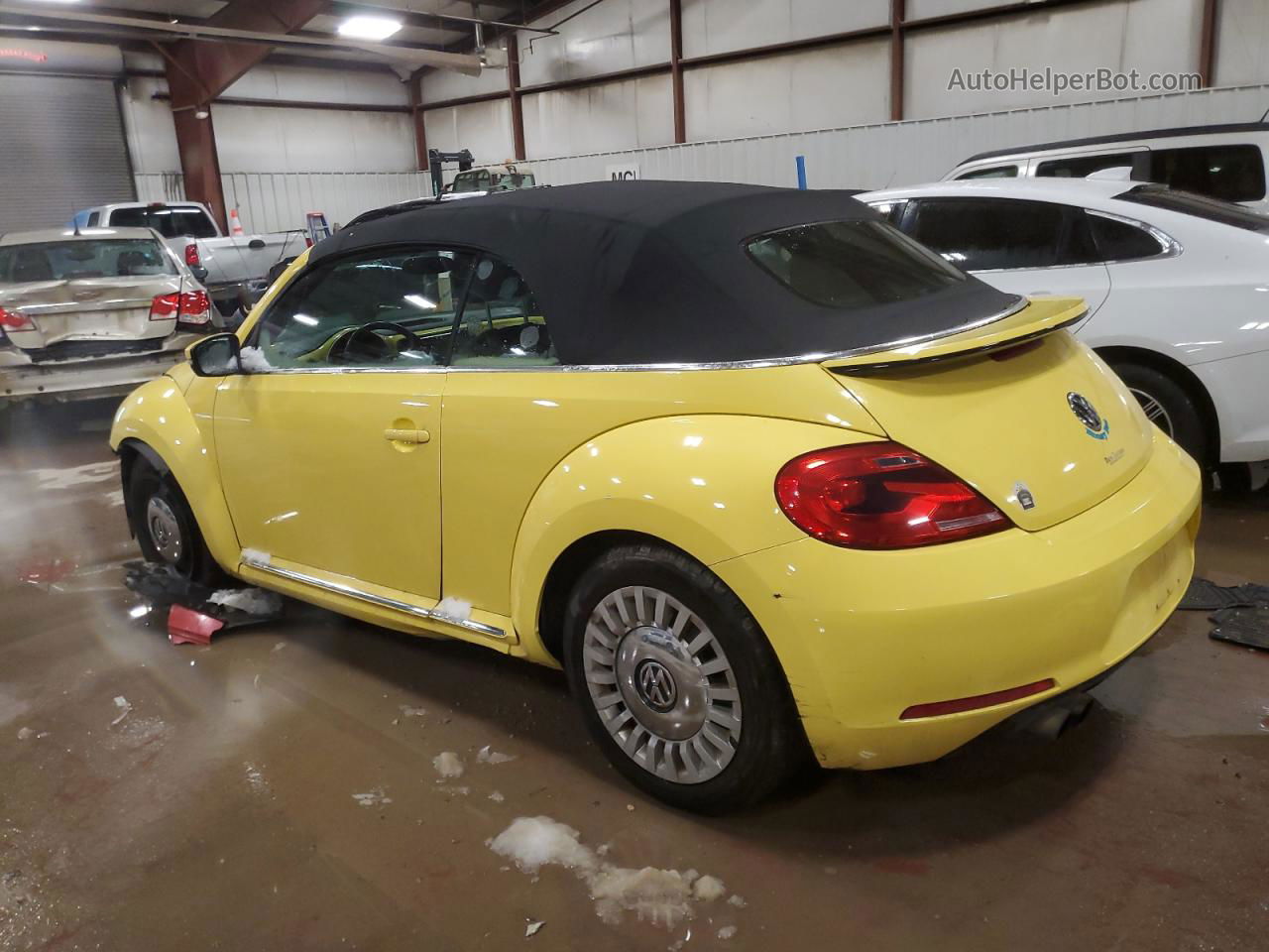 2014 Volkswagen Beetle  Yellow vin: 3VW507AT3EM820355