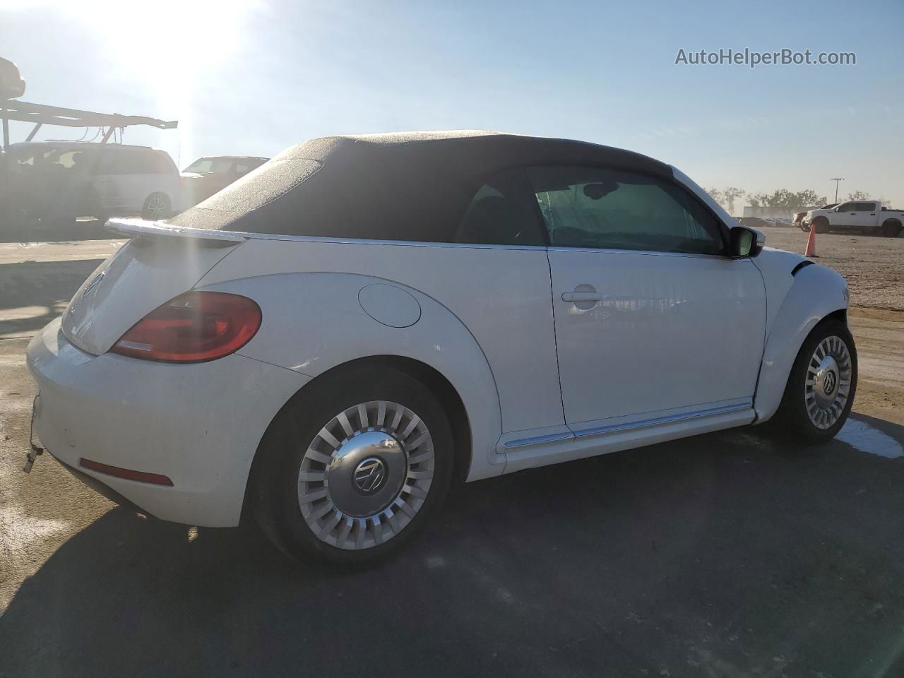 2016 Volkswagen Beetle S/se White vin: 3VW517AT7GM808371