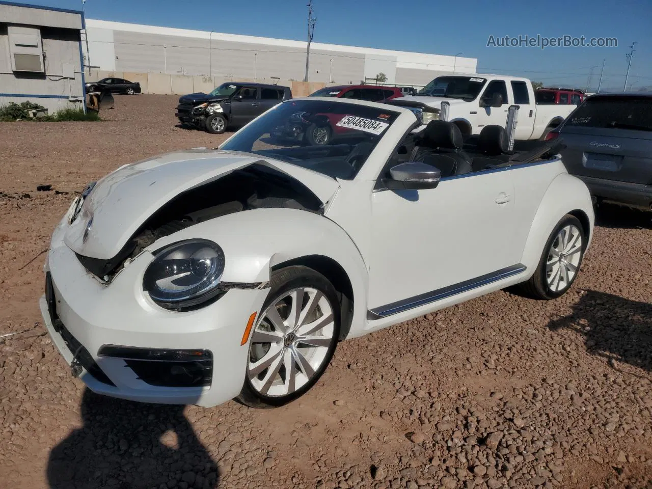 2014 Volkswagen Beetle  White vin: 3VW517AT8EM818114