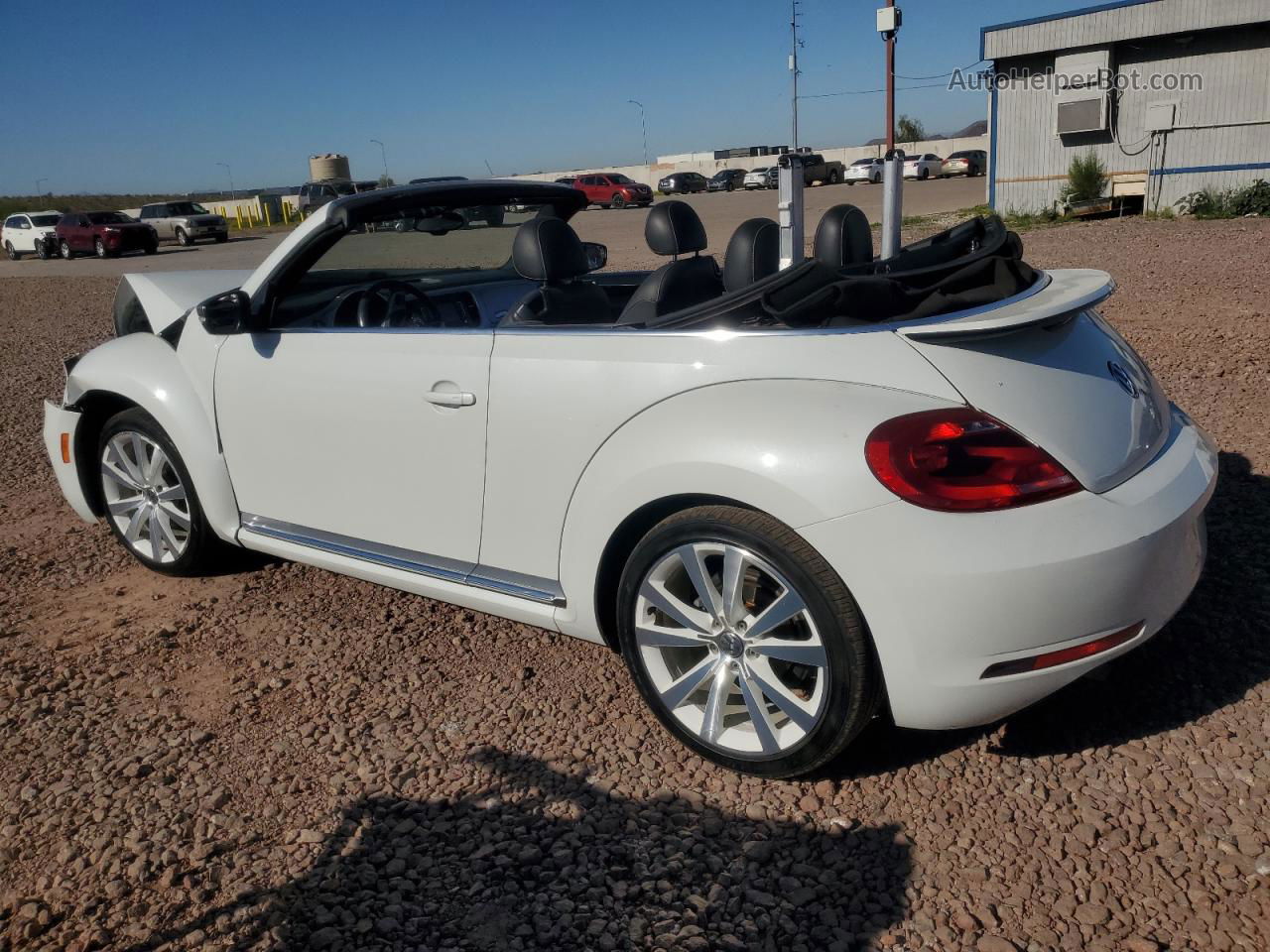 2014 Volkswagen Beetle  White vin: 3VW517AT8EM818114