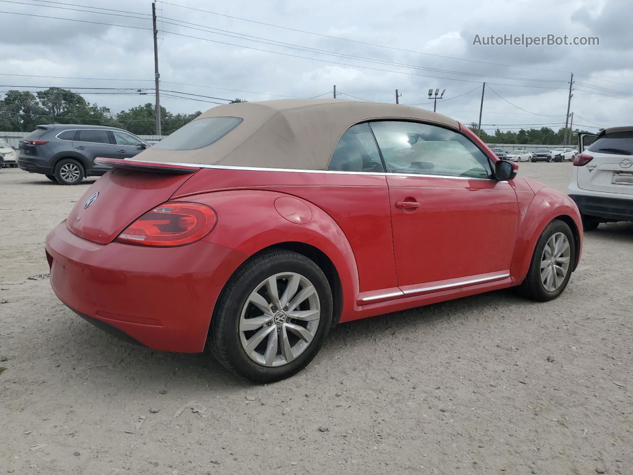 2014 Volkswagen Beetle  Red vin: 3VW5L7AT3EM822470