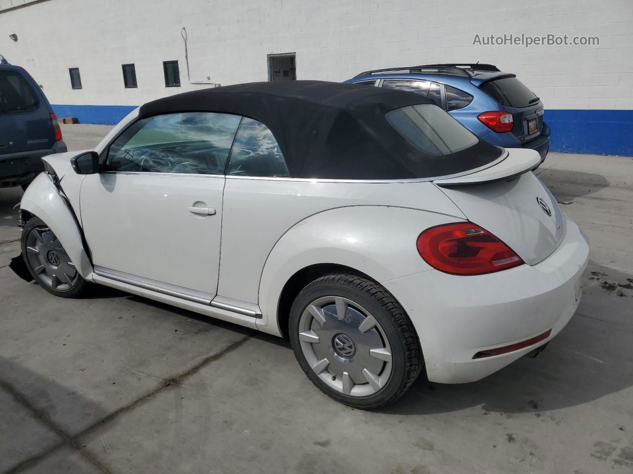 2014 Volkswagen Beetle  White vin: 3VW5L7AT6EM816758