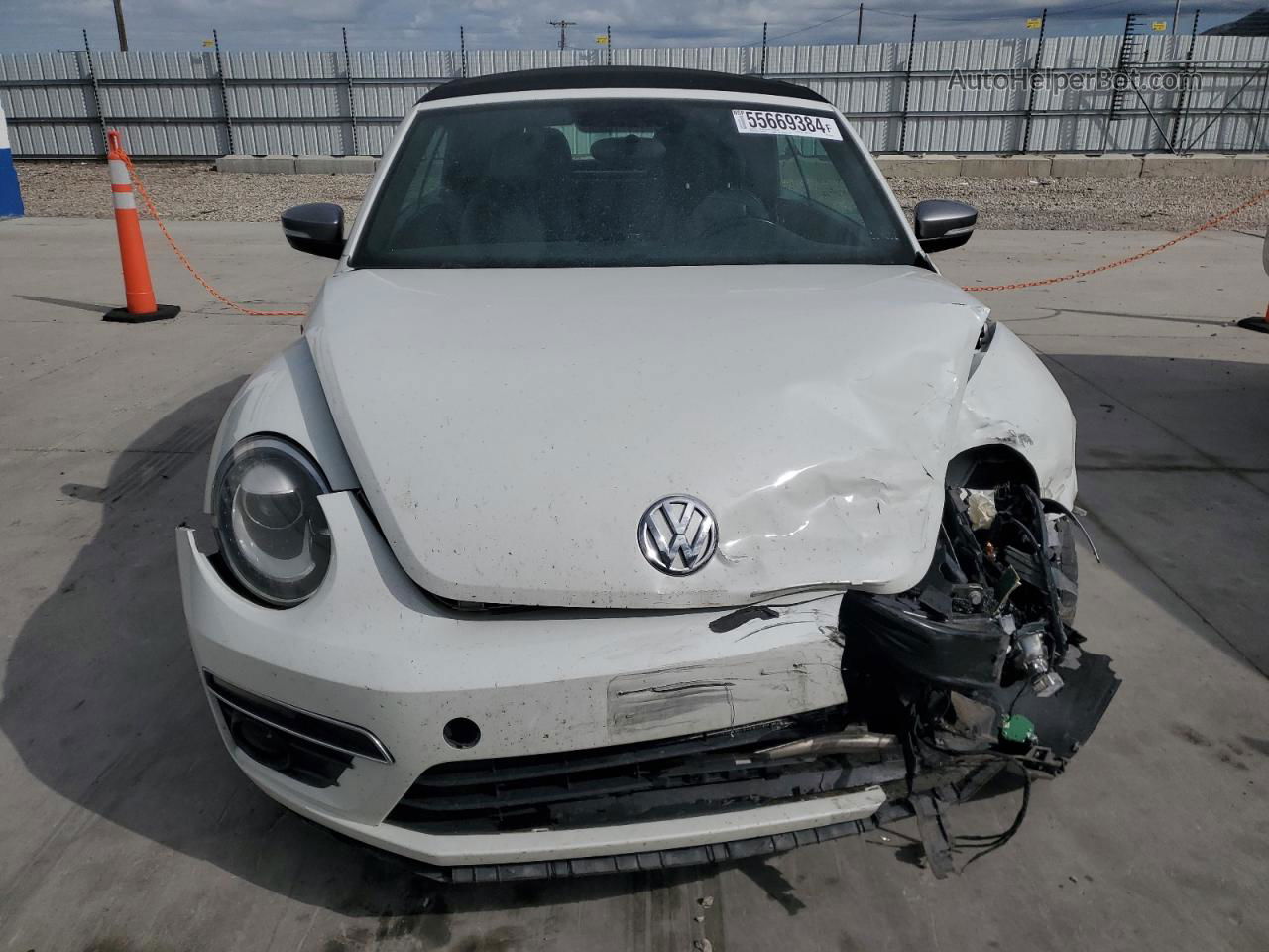 2014 Volkswagen Beetle  Белый vin: 3VW5L7AT6EM816758