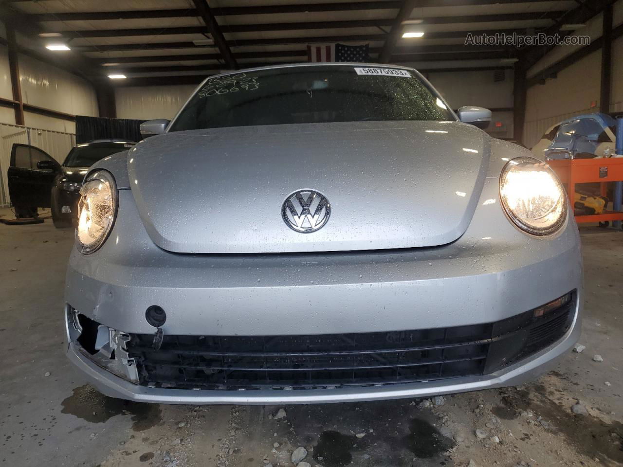 2014 Volkswagen Beetle  Silver vin: 3VW5P7AT3EM806693