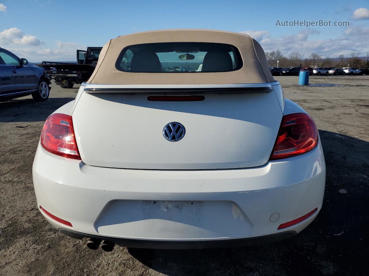 2014 Volkswagen Beetle  White vin: 3VW5P7AT7EM801593