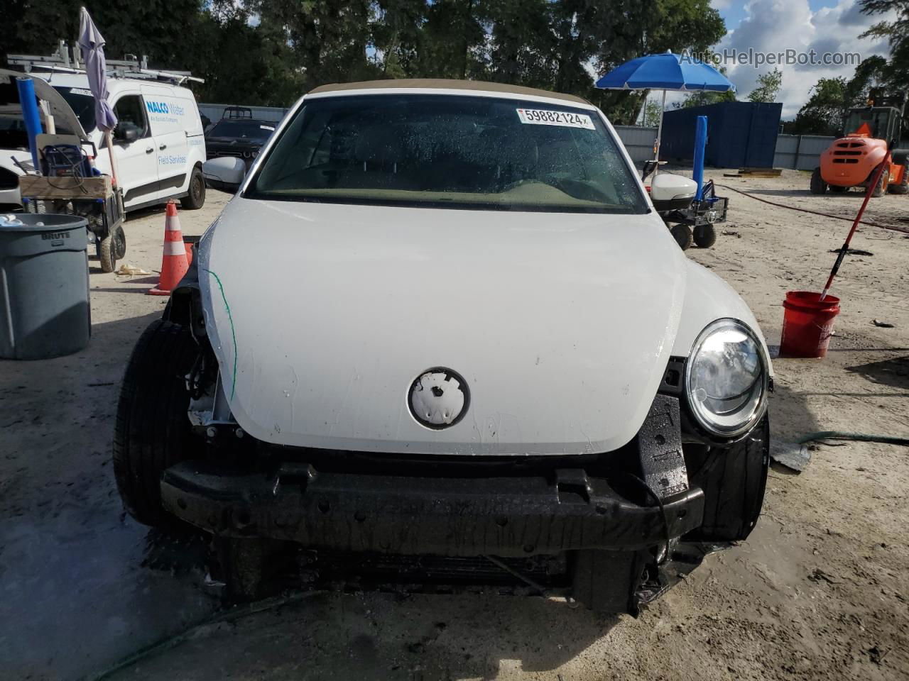 2014 Volkswagen Beetle  White vin: 3VW5P7AT9EM803099