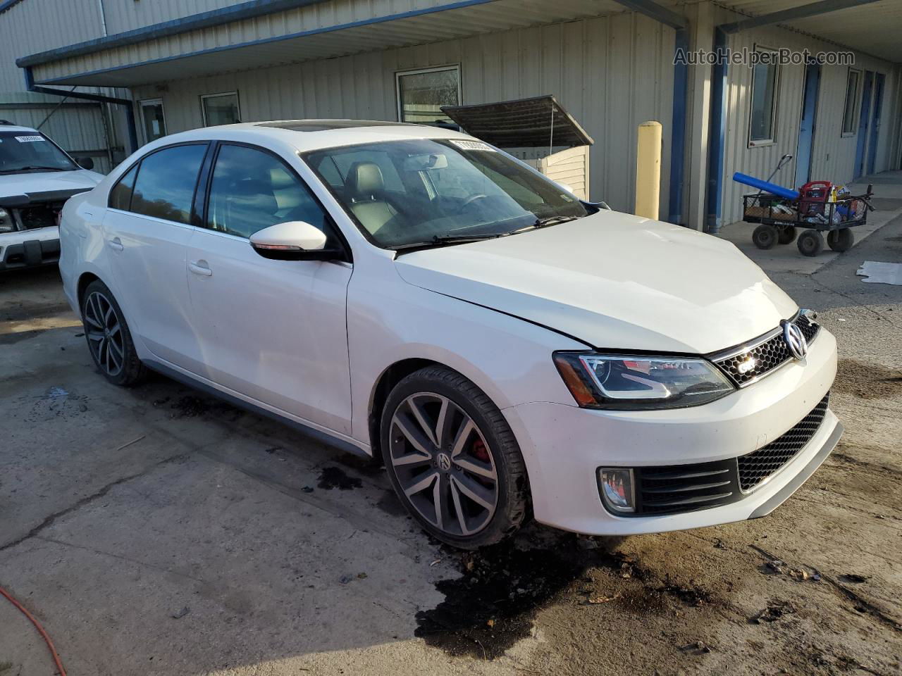 2013 Volkswagen Jetta Gli White vin: 3VW5S7AJ1DM303174