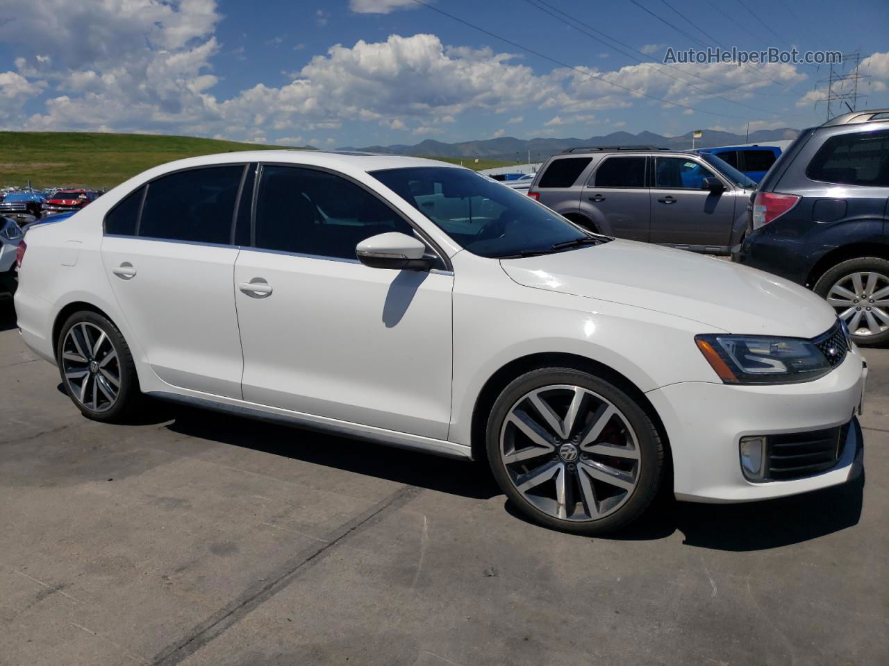 2014 Volkswagen Jetta Gli White vin: 3VW5S7AJ2EM366253