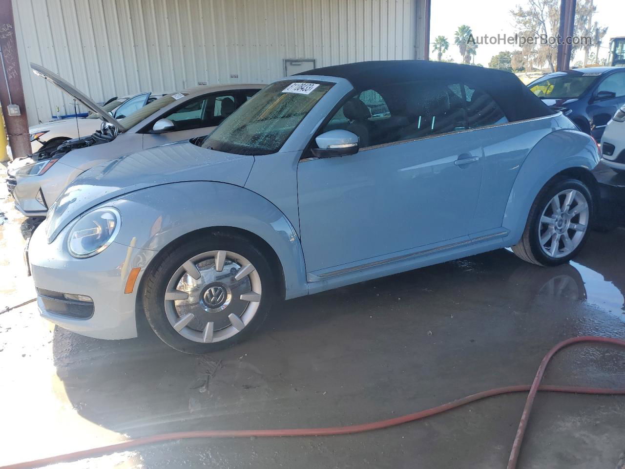 2014 Volkswagen Beetle  Blue vin: 3VW5X7AT5EM803763