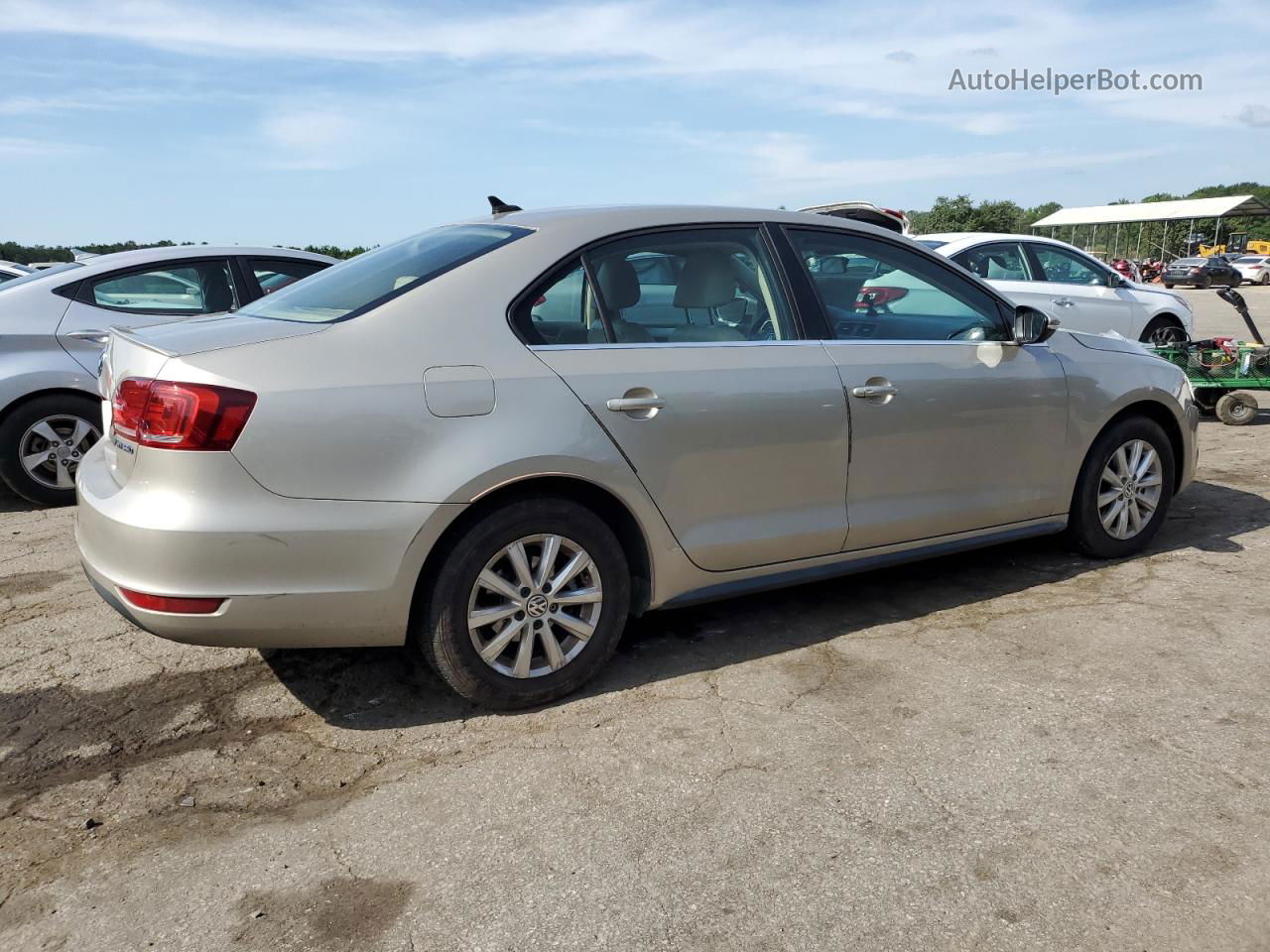 2013 Volkswagen Jetta Hybrid Beige vin: 3VW637AJ6DM275731