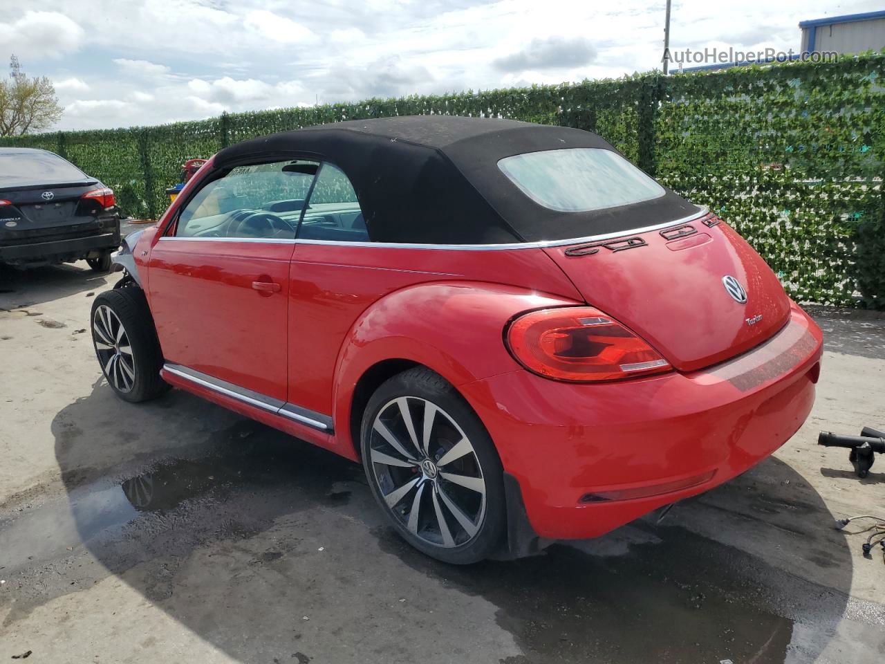 2014 Volkswagen Beetle Turbo Красный vin: 3VW7T7AT3EM804253