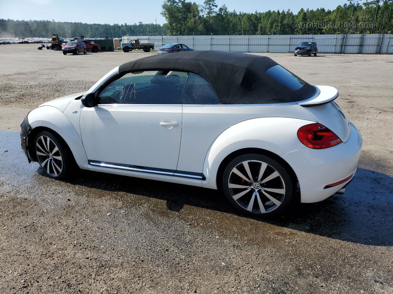 2014 Volkswagen Beetle Turbo White vin: 3VW7T7AT5EM803430