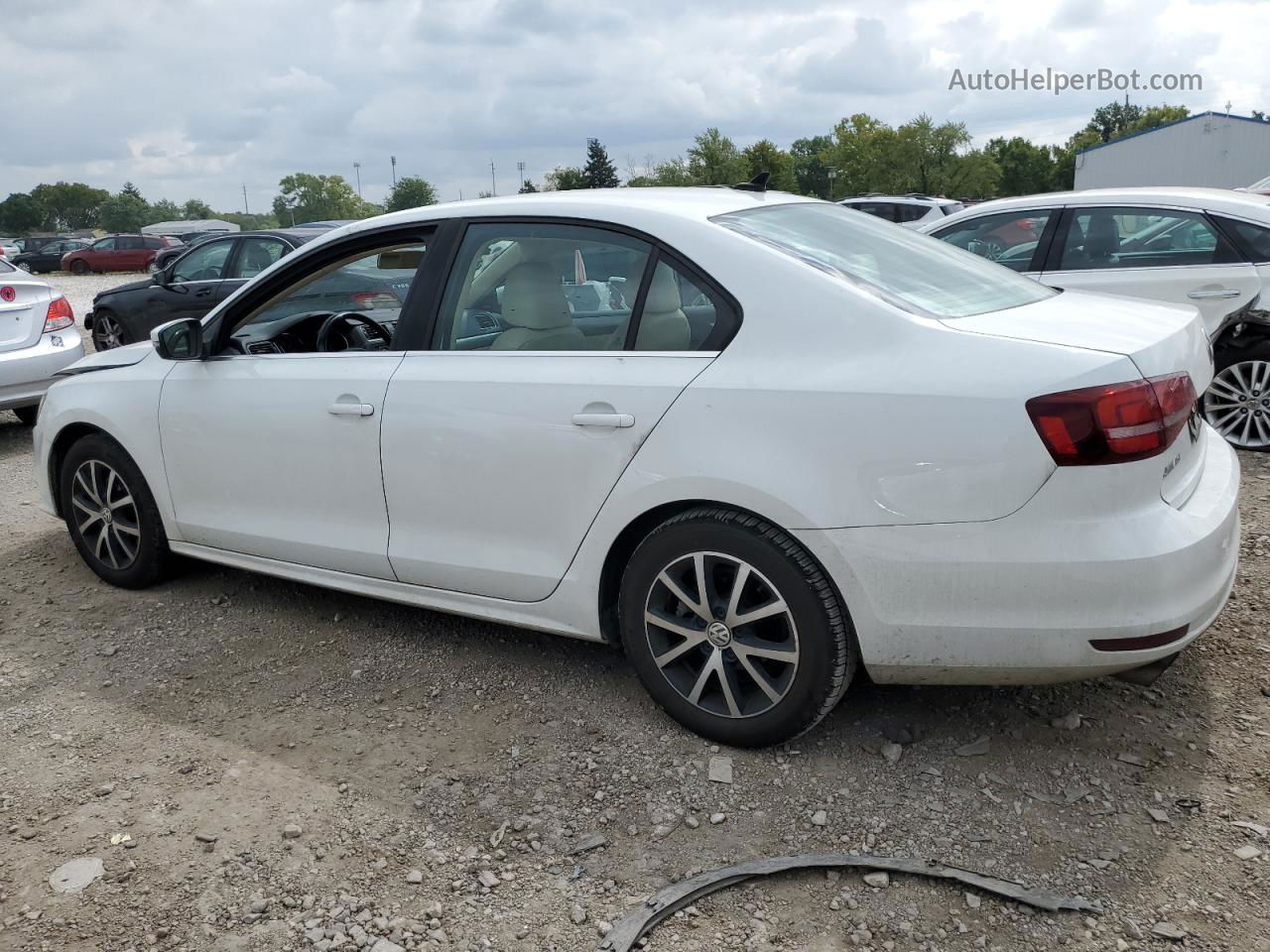 2018 Volkswagen Jetta Se White vin: 3VWB67AJ5JM223766