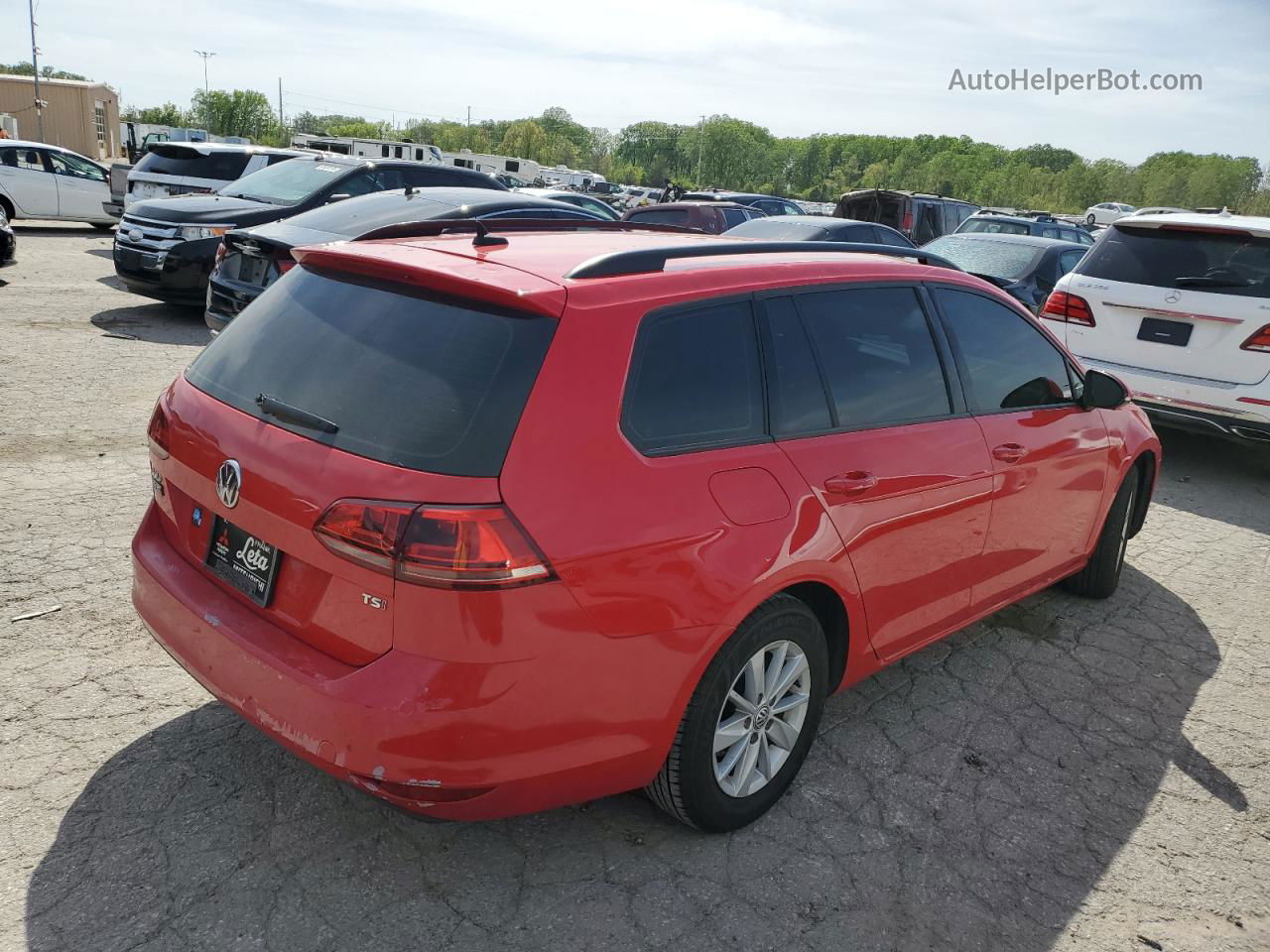 2015 Volkswagen Golf Sportwagen S Red vin: 3VWC17AU1FM515743