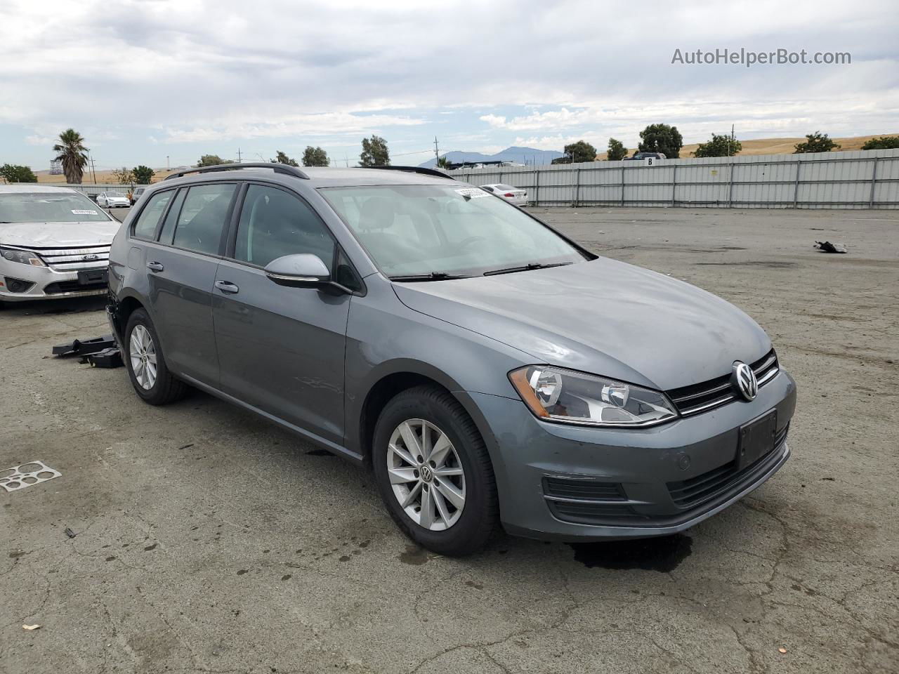 2017 Volkswagen Golf Sportwagen S Gray vin: 3VWC17AU2HM530867