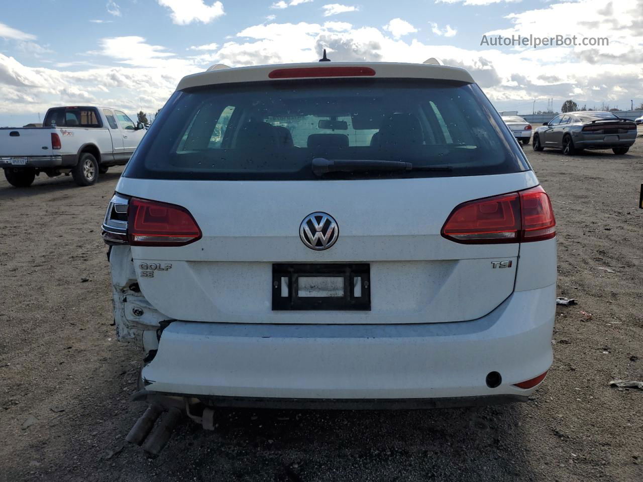 2017 Volkswagen Golf Sportwagen S White vin: 3VWC17AU6HM541886