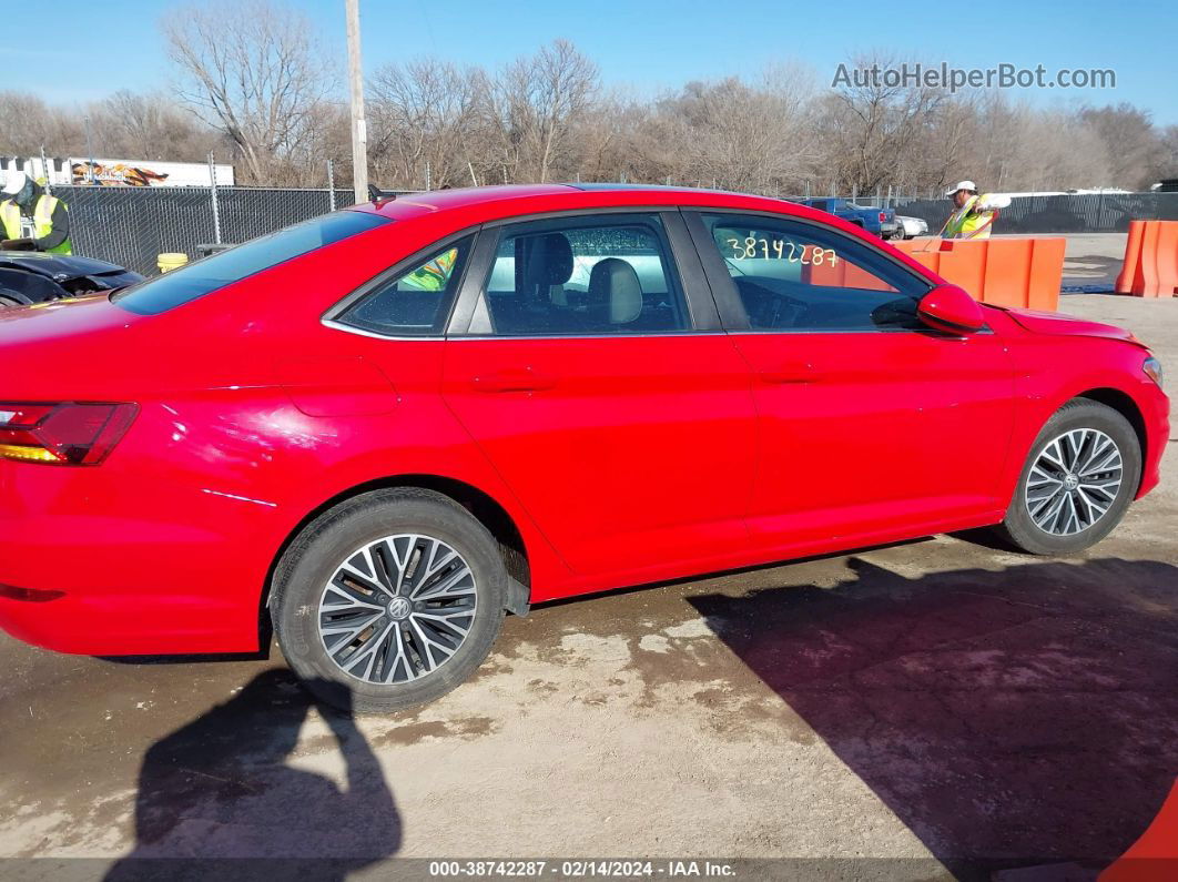 2019 Volkswagen Jetta 1.4t R-line/1.4t S/1.4t Se Red vin: 3VWC57BU5KM056424