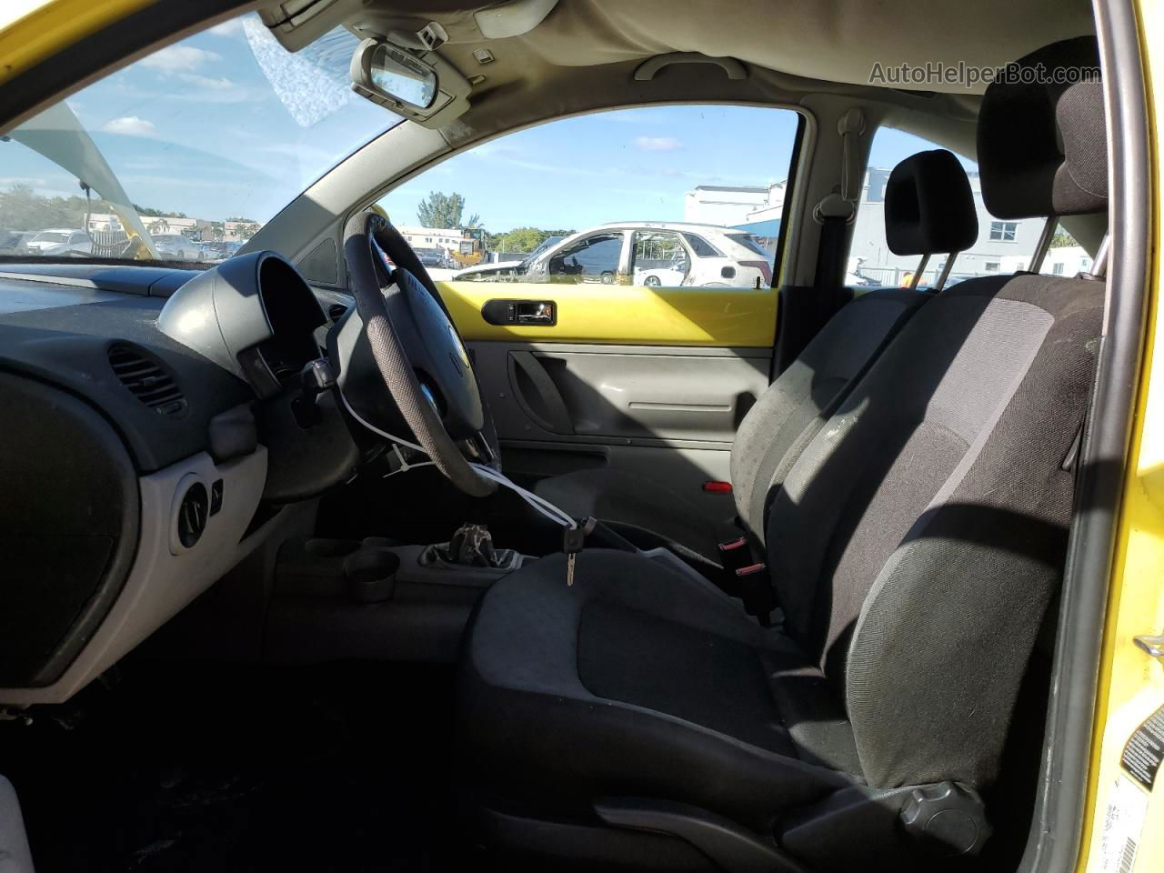 1999 Volkswagen New Beetle Gls Yellow vin: 3VWCC21C5XM419121