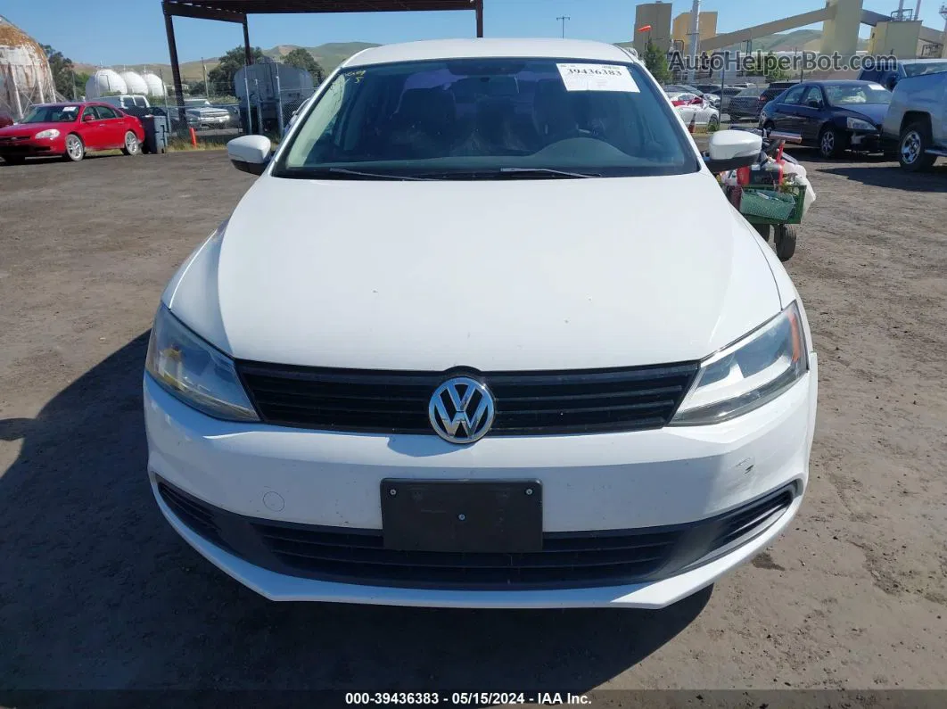 2014 Volkswagen Jetta 1.8t Se Белый vin: 3VWD17AJ1EM223972