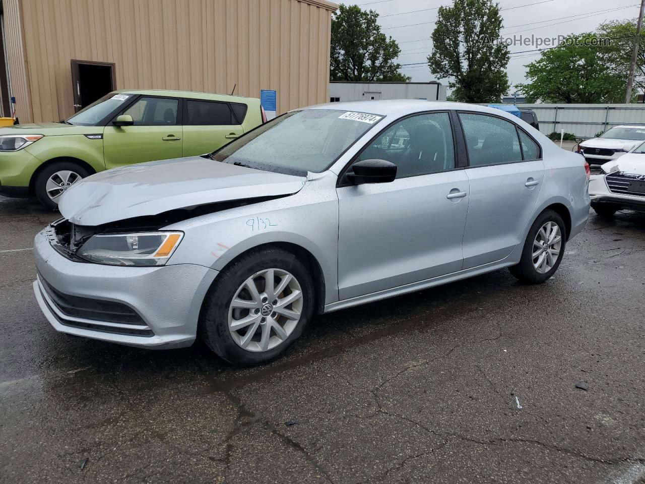 2015 Volkswagen Jetta Se Серебряный vin: 3VWD17AJ1FM317528