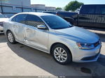 2014 Volkswagen Jetta 1.8t Se Серебряный vin: 3VWD17AJ2EM358099