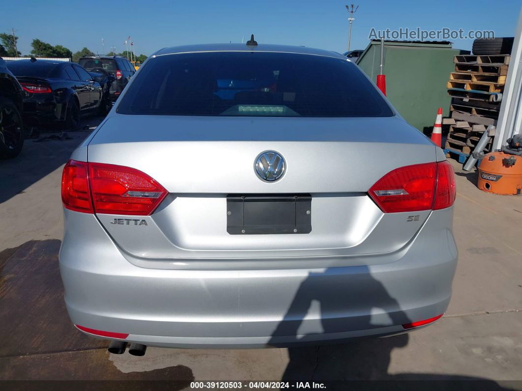 2014 Volkswagen Jetta 1.8t Se Silver vin: 3VWD17AJ2EM358099