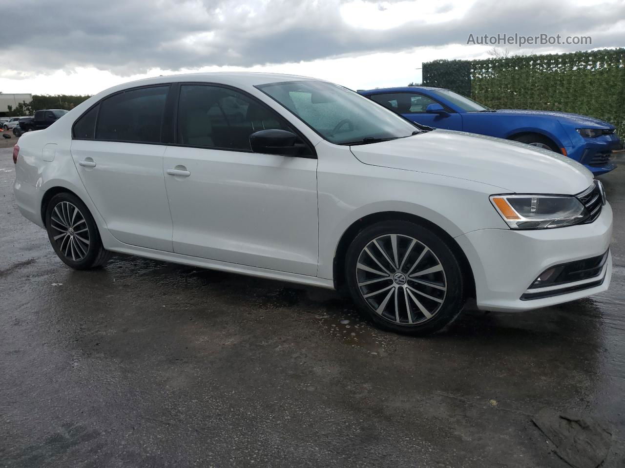 2016 Volkswagen Jetta Sport White vin: 3VWD17AJ3GM253364