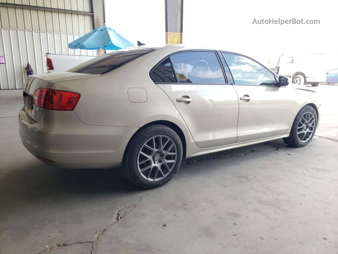 2014 Volkswagen Jetta Se Gold vin: 3VWD17AJ5EM265237