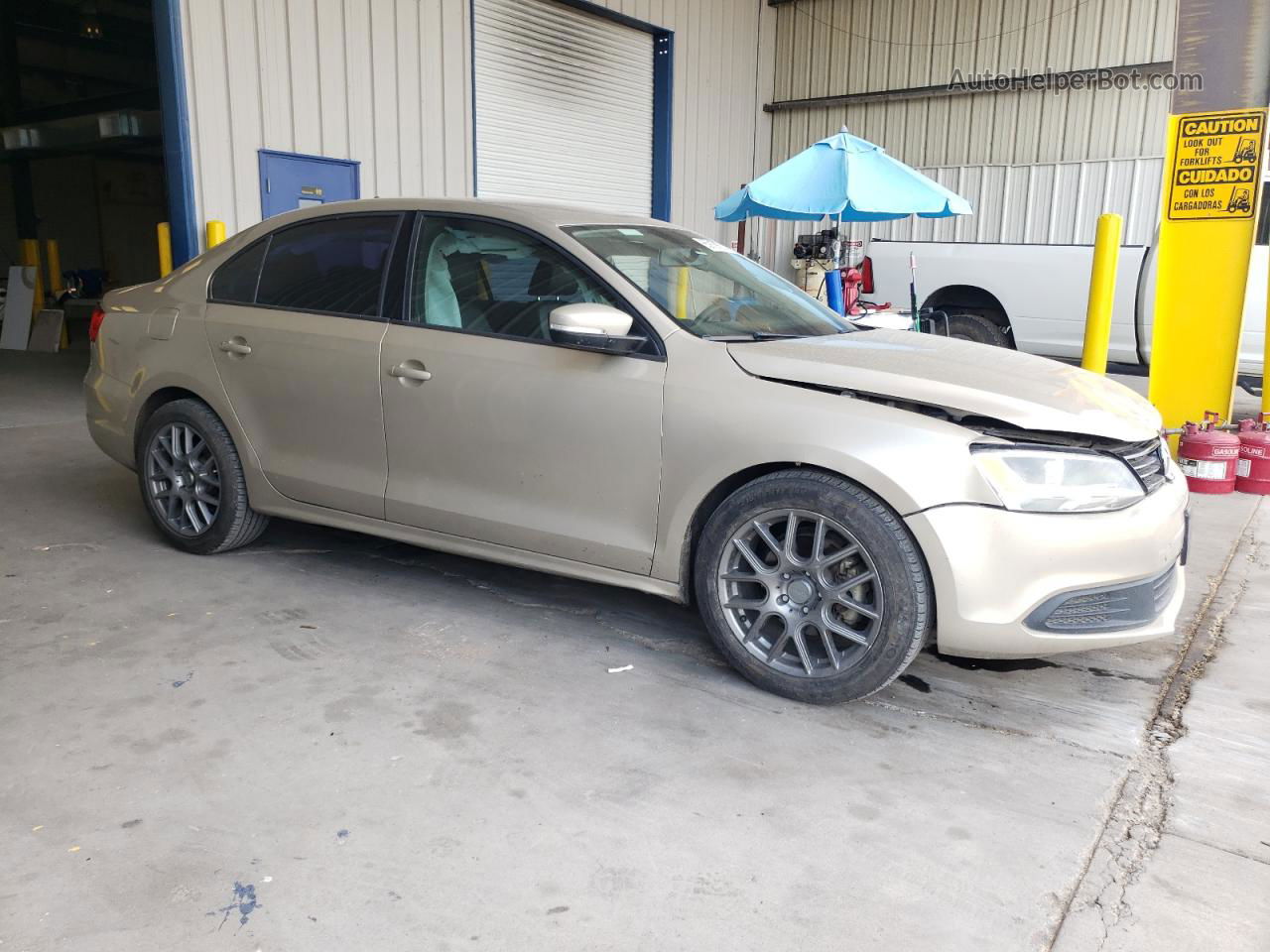 2014 Volkswagen Jetta Se Gold vin: 3VWD17AJ5EM265237