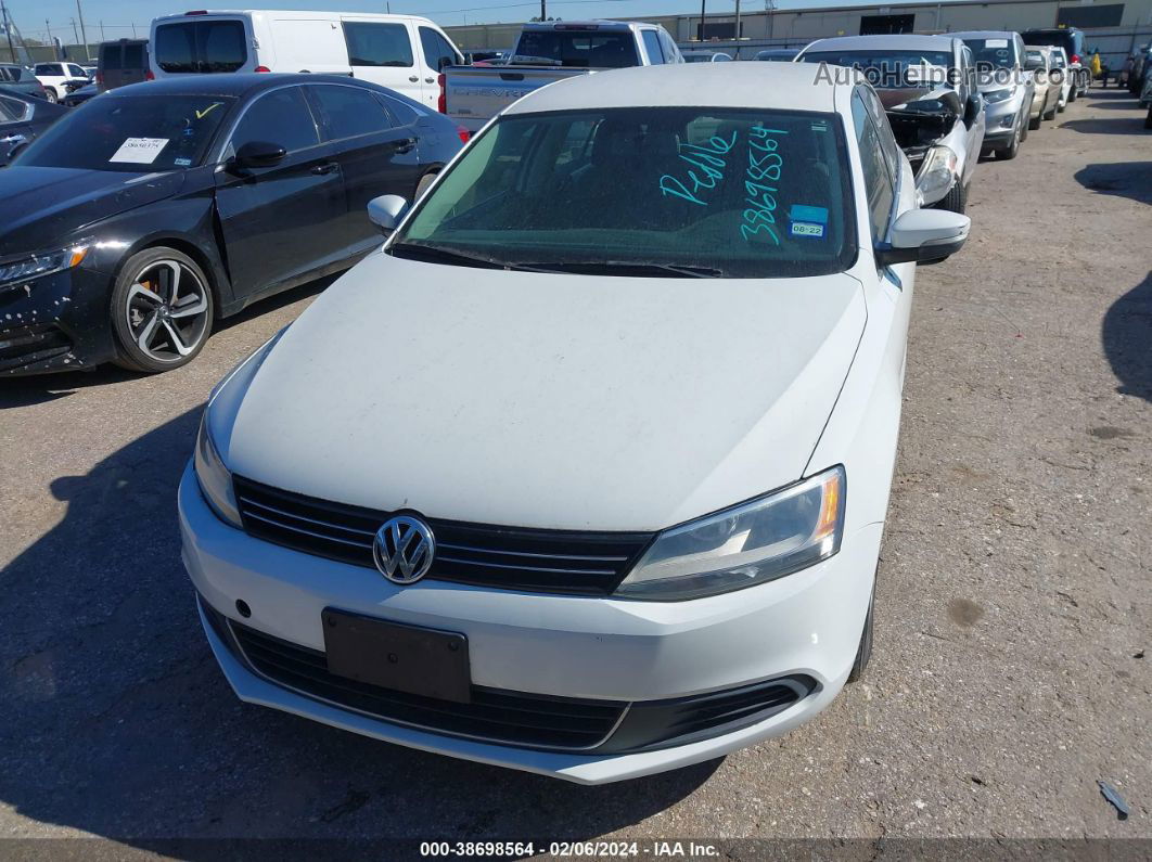 2014 Volkswagen Jetta 1.8t Se Белый vin: 3VWD17AJ6EM268678