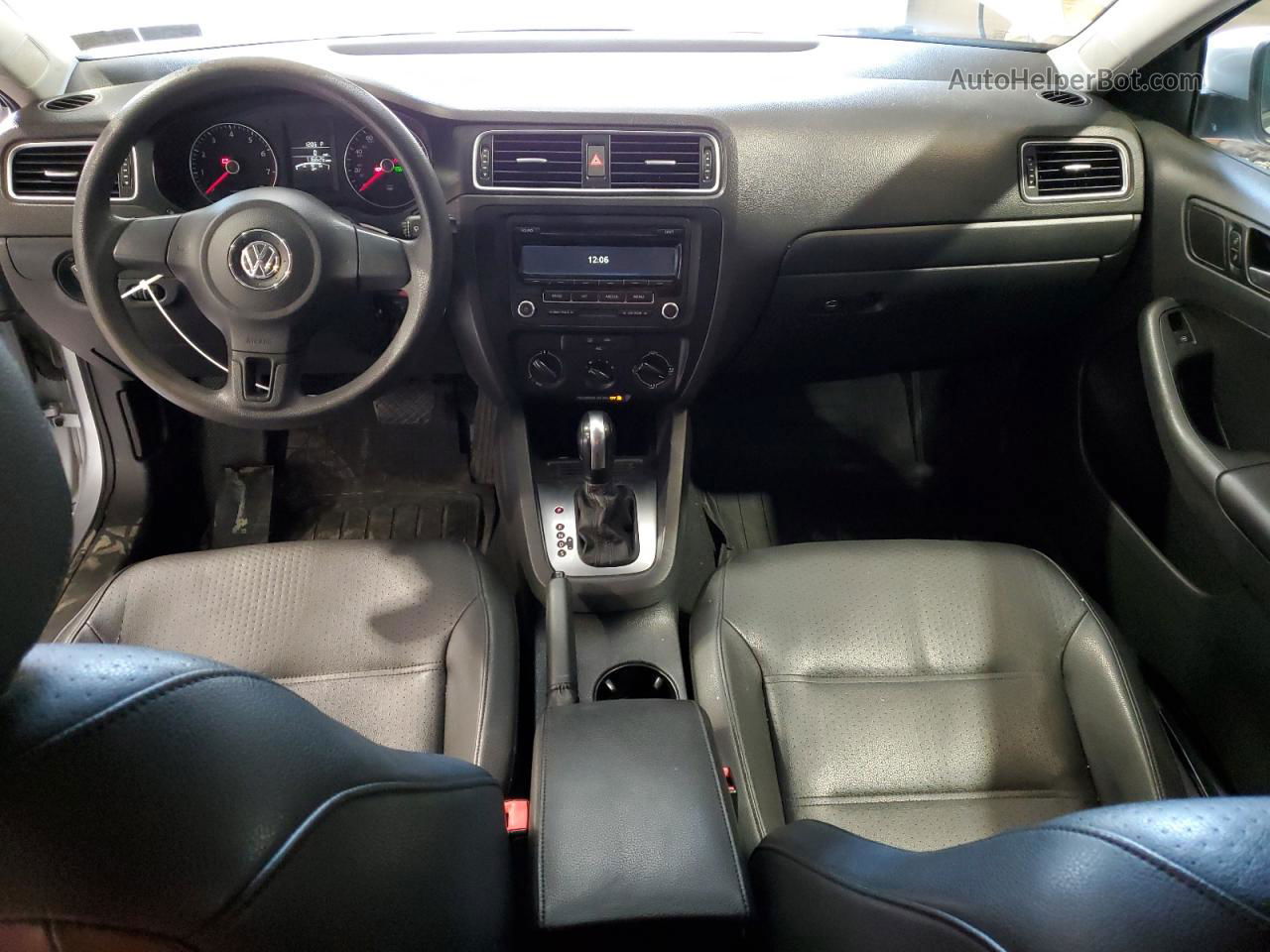 2014 Volkswagen Jetta Se Серебряный vin: 3VWD17AJ7EM297526