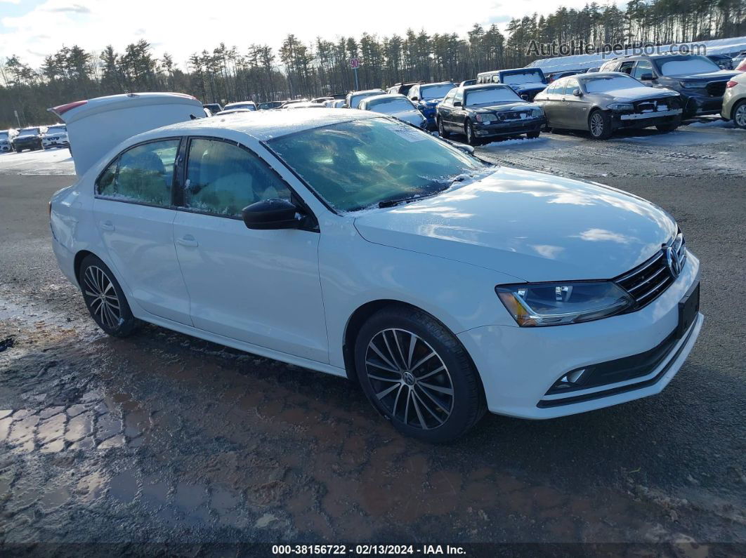 2017 Volkswagen Jetta 1.8t Sport White vin: 3VWD17AJ7HM390485